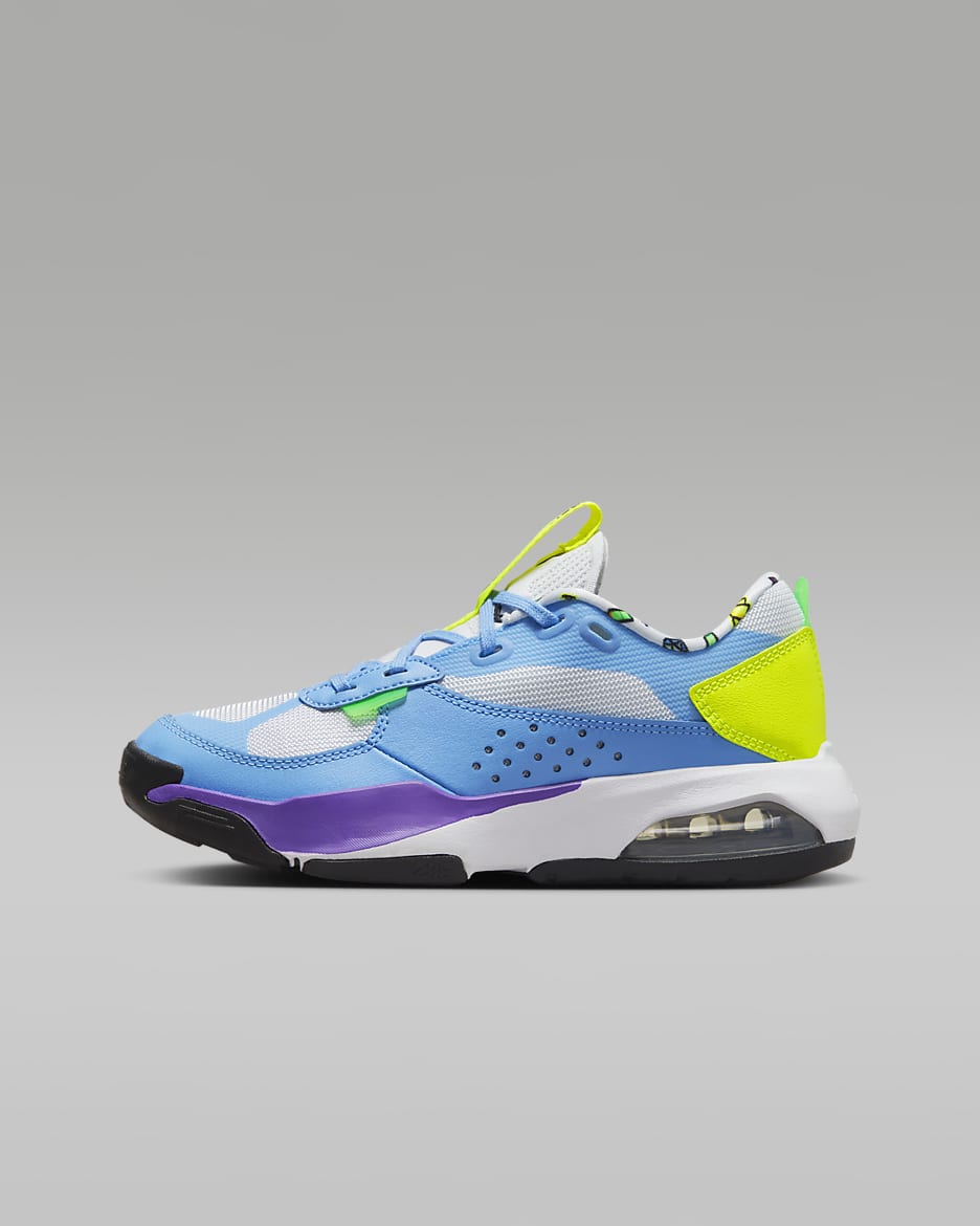 Jordan Air 200E Big Kids Shoes. Nike